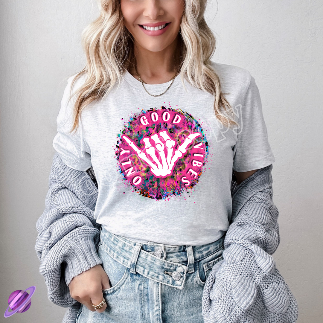 GOOD VIBES ONLY PINK TEE