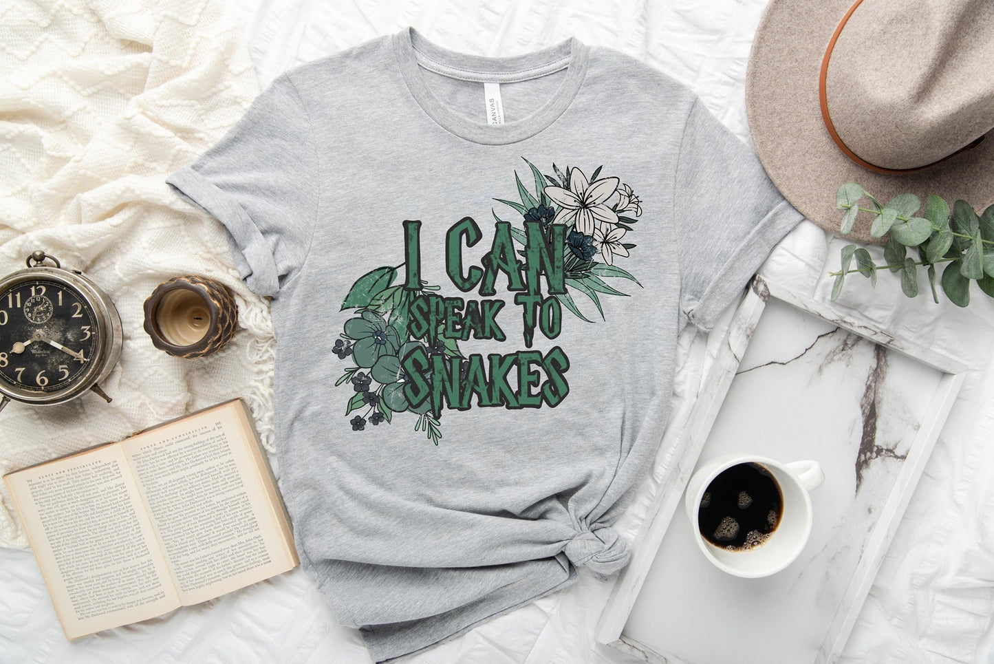 OUTFIT RUN 3-SPEAK TO SNAKES TEE