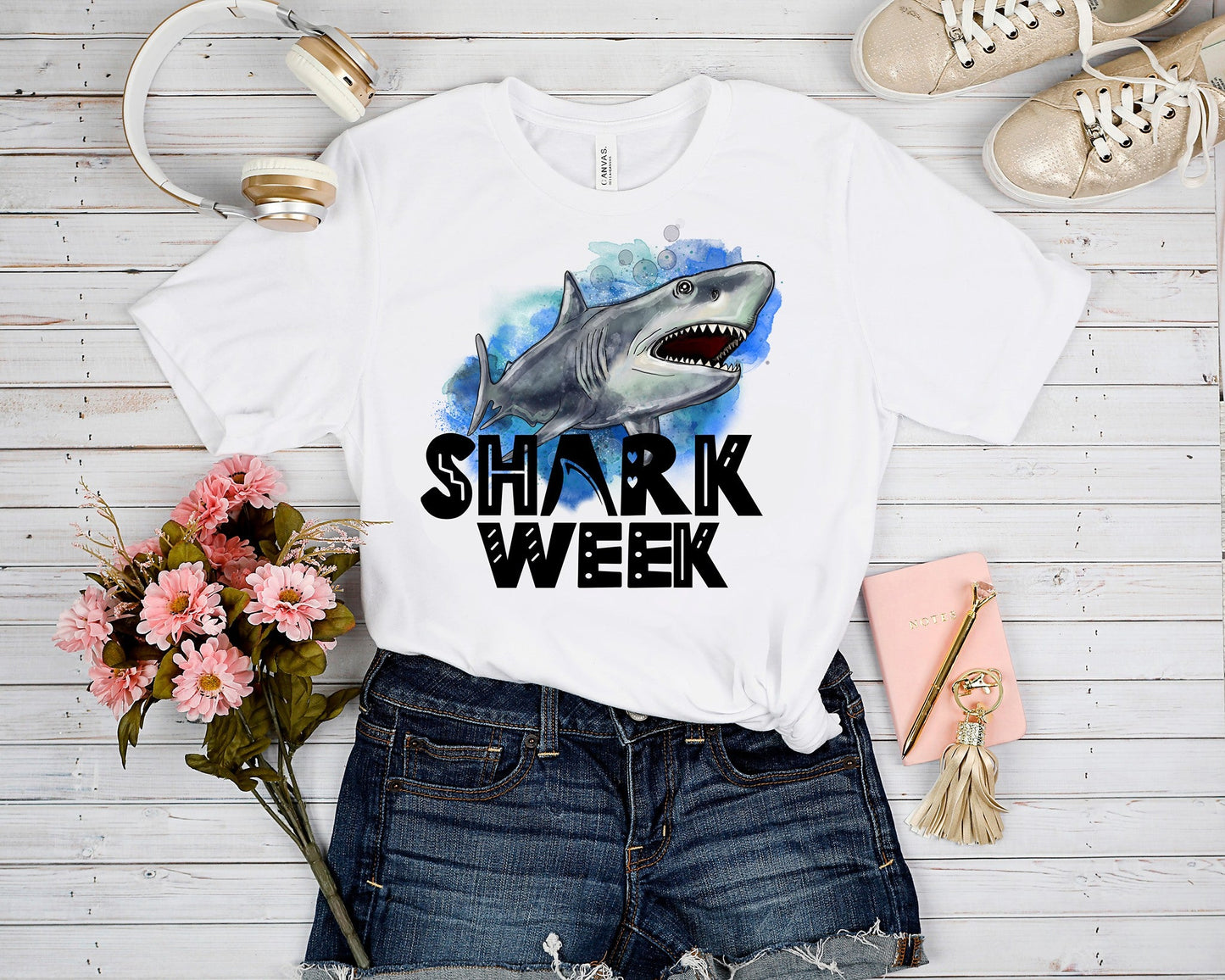 OUTFIT 6-SHARK WEEK TEE