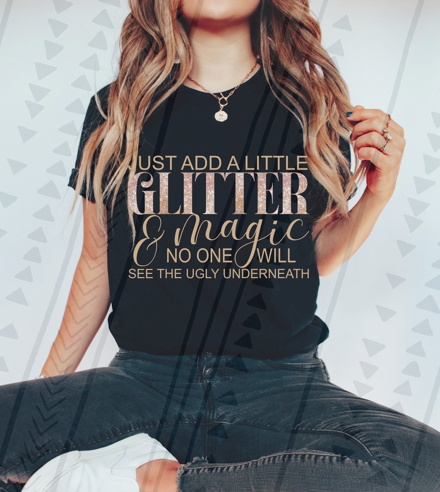 GLITTER AND MAGIC TEE