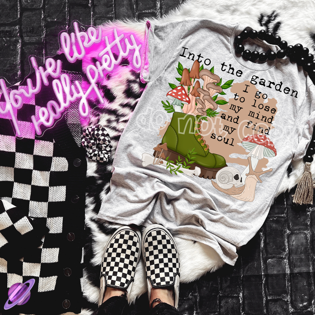 INTO THE GARDEN I GO TEE