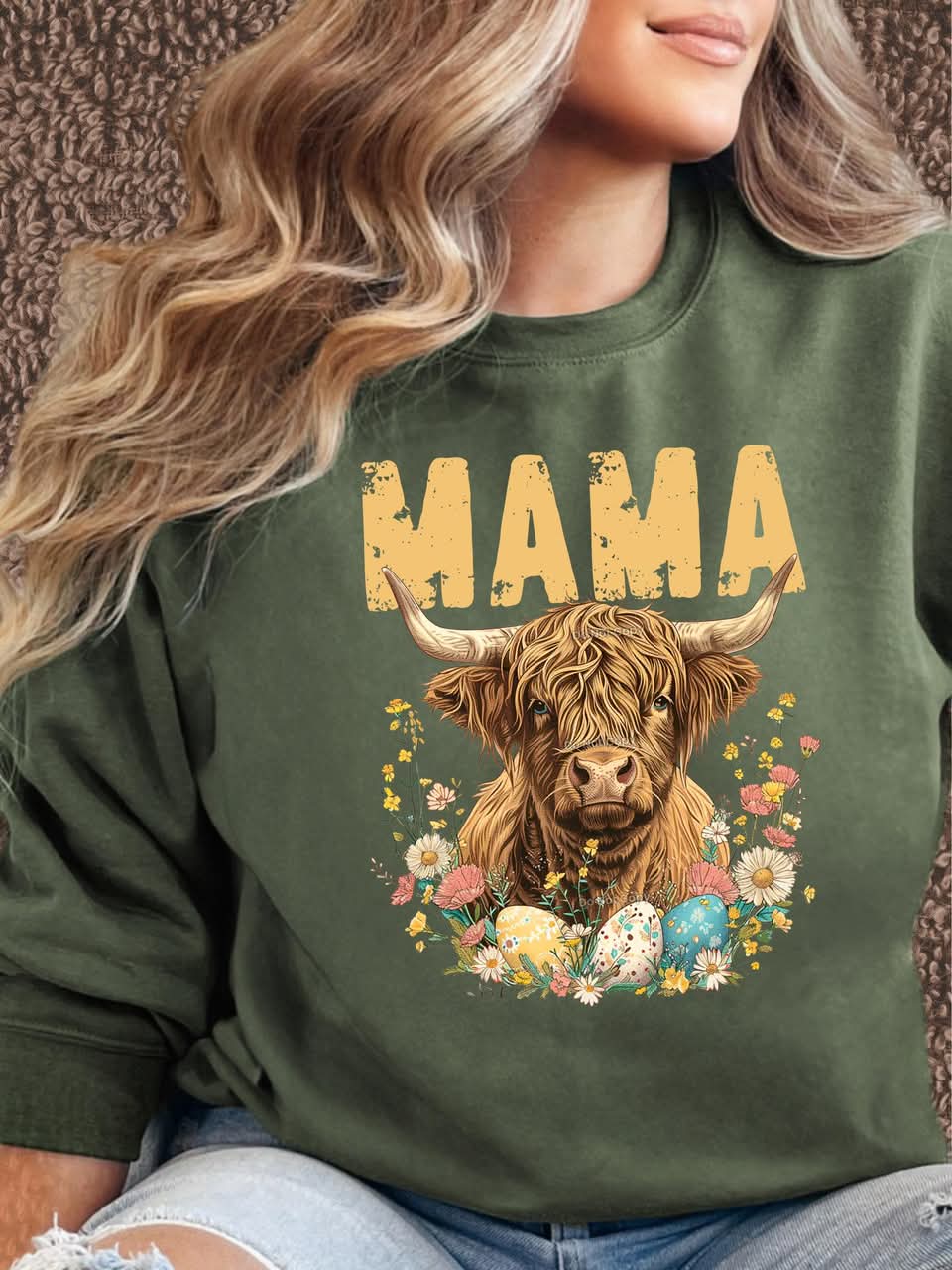 Highland Cow Personalized Name Sweatshirt – Cozy Custom Crewneck