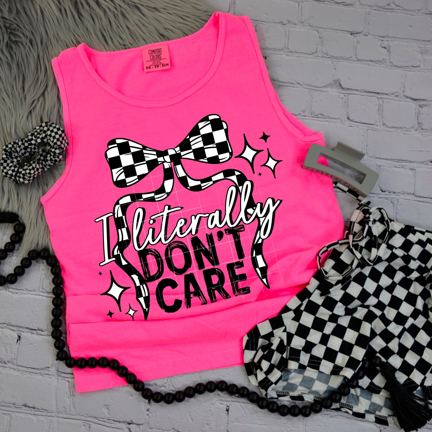 CHECKER BOW LITERALLY DONT CARE TEE