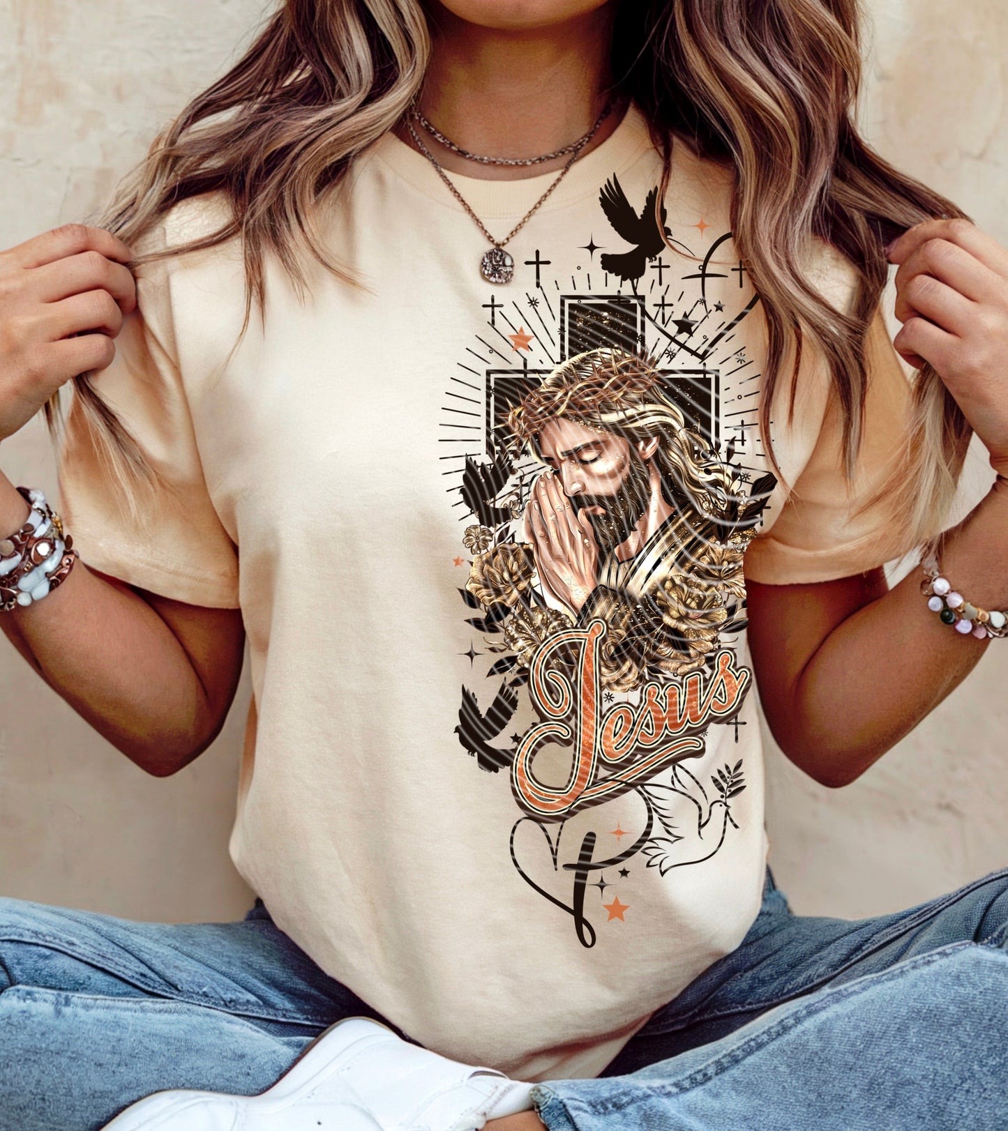JESUS PRAYING TEE