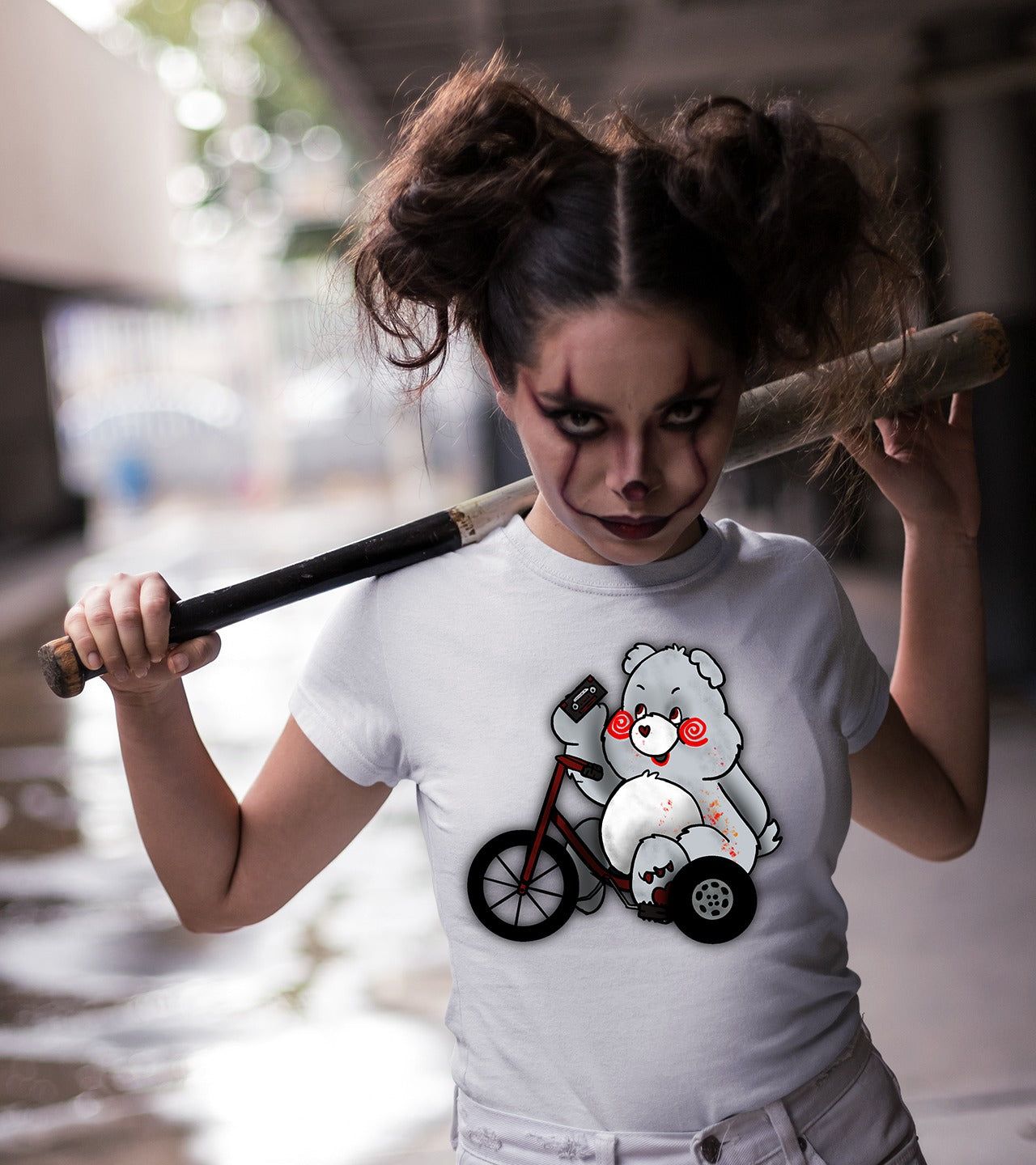 BEARY SCARY RUN-JIG BEAR UNISEX TEE ADULTS/KIDS