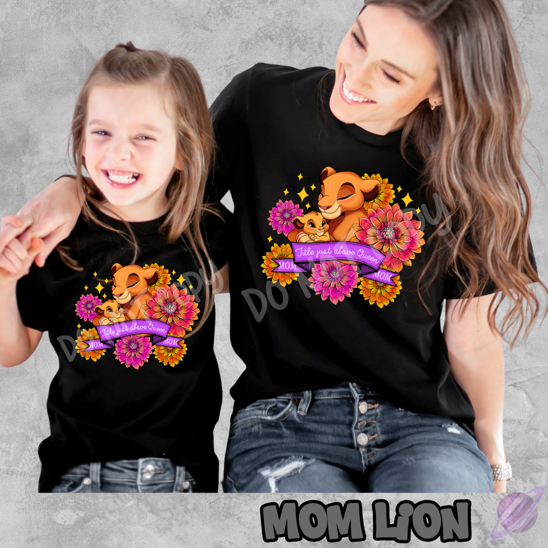MOM LION TEE