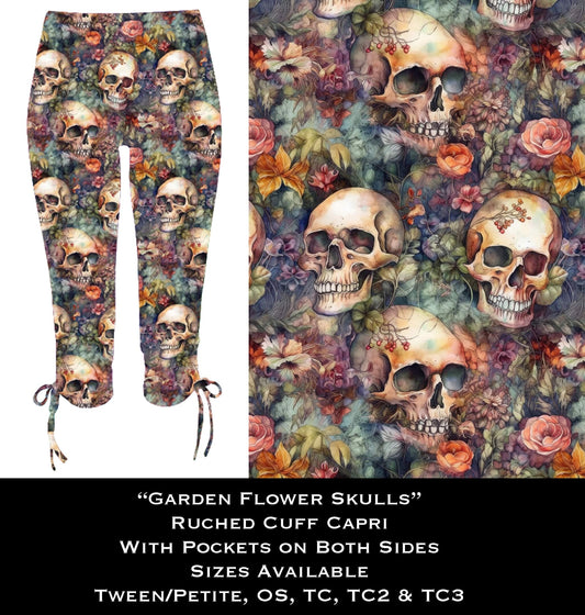 Garden Flower Skulls Ruched Cuff Capris with Side Pockets