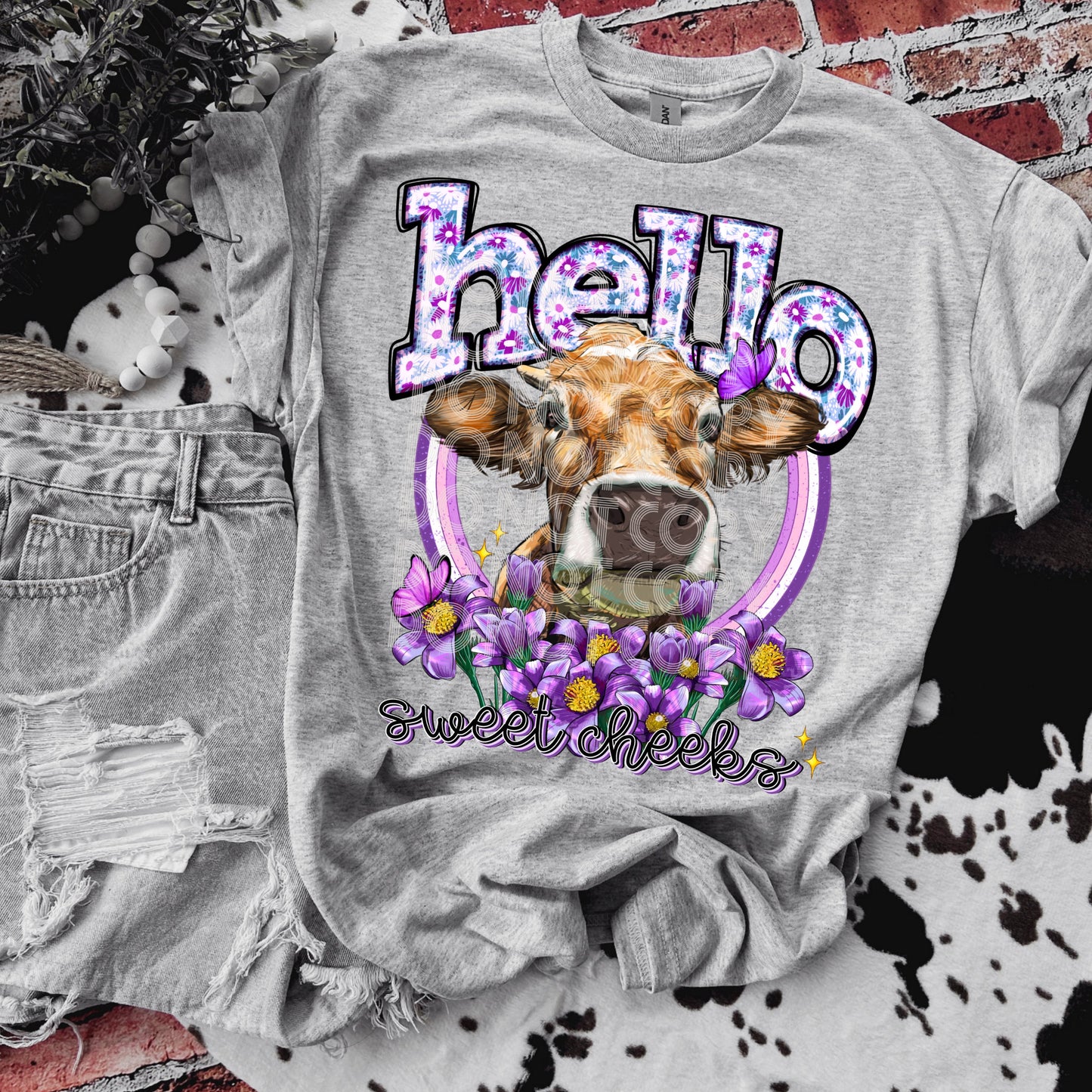 HELLOW SWEET CHEEKS COW TEE