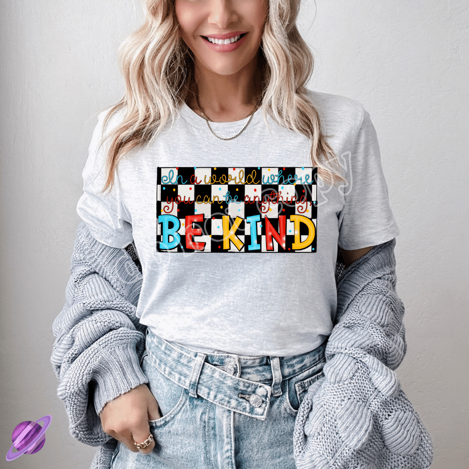 BE KIND CHECKERED TEE