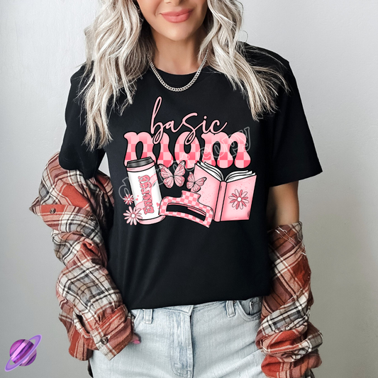 BASIC MOM TEE