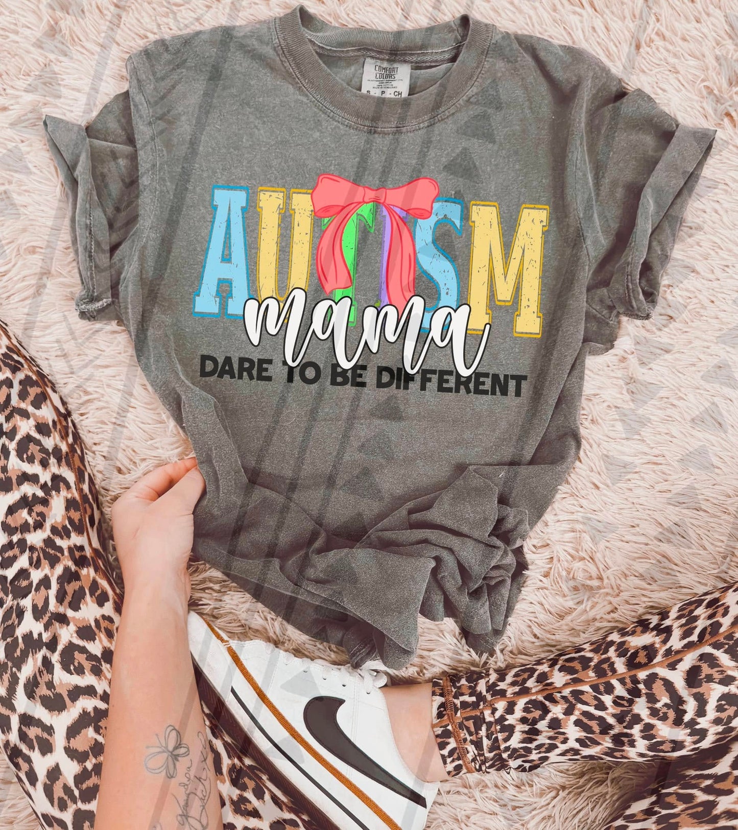 AUTISM MAMA DARE TO BE DIFFERENT TEE