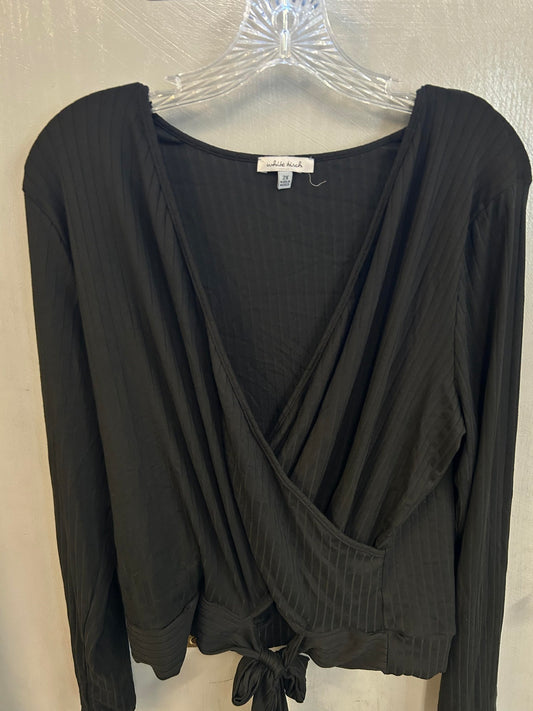 Black V-Neck Knot