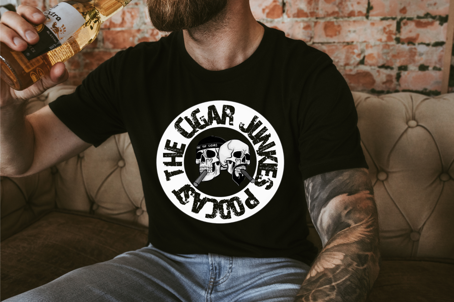 THE CIGAR JUNKIES PODCAST BW SKULL TEE