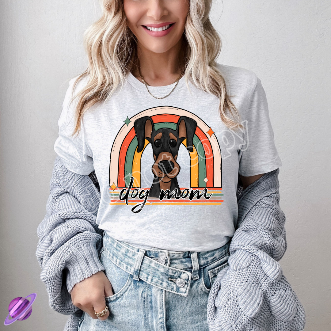 DOBERMAN DOG MOM TEE