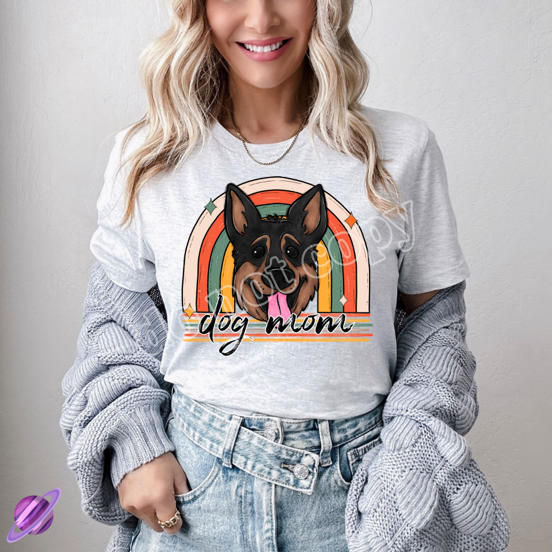 GERMAN SHEPHERD DOG MOM TEE