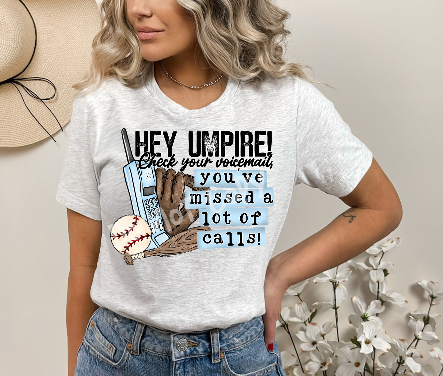 HEY UMPIRE TEE