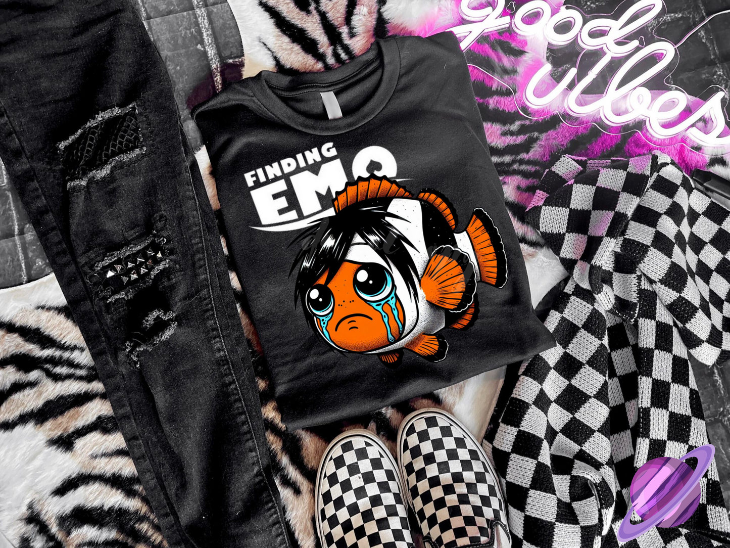 FINDING EMO TEE