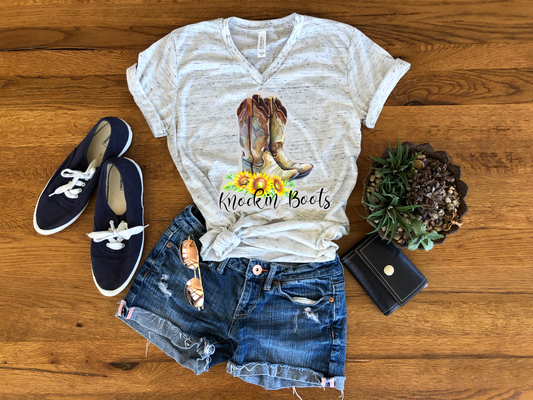 KNOCKIN BOOTS GRAPHIC TEE
