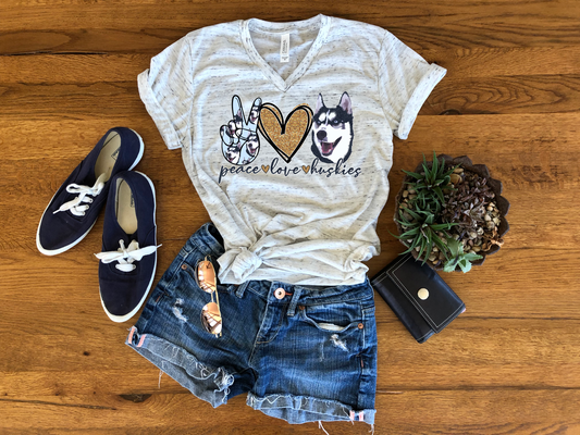 PEACE LOVE HUSKIES GRAPHIC TEE