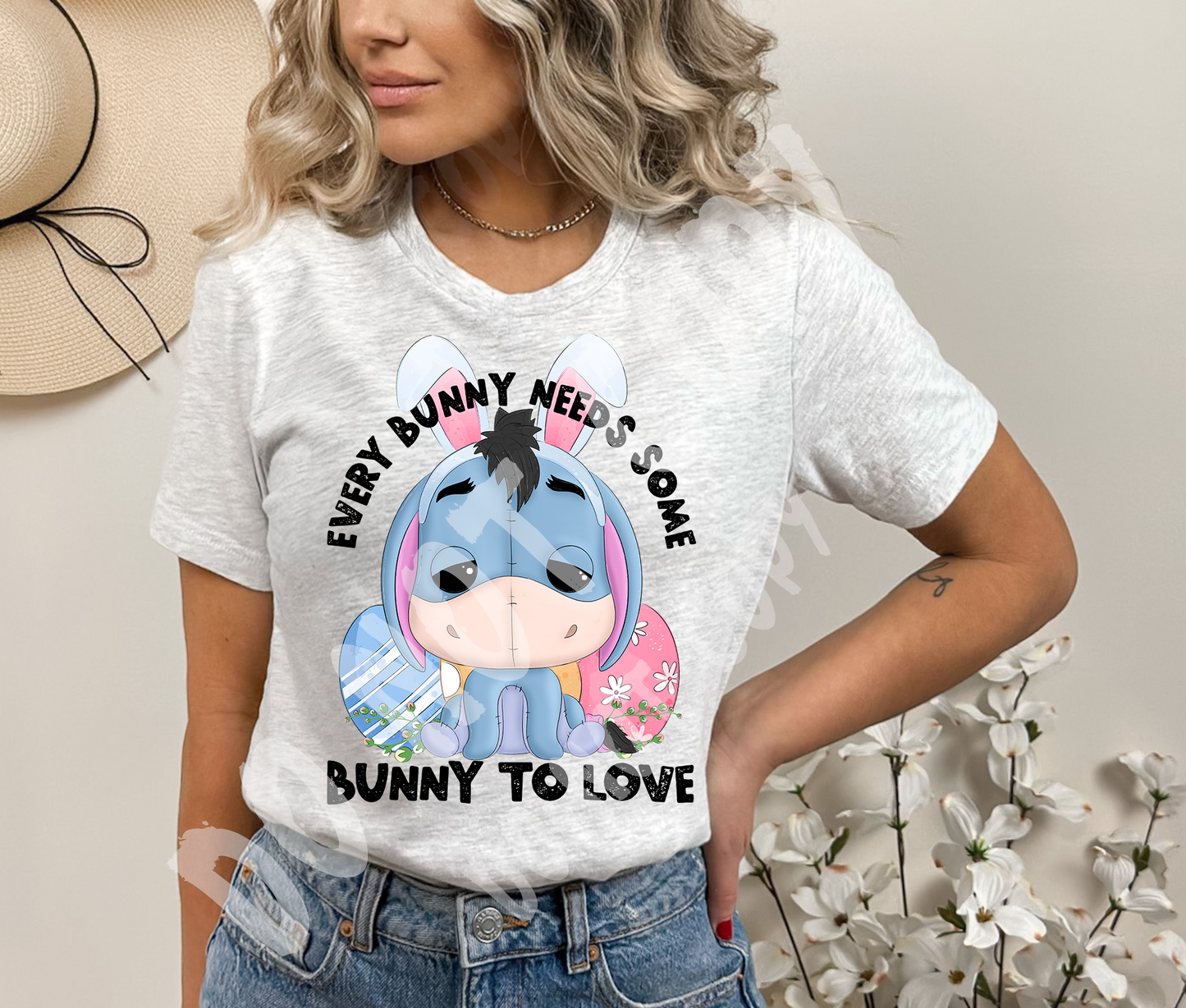 SOME BUNNY TO LOVE TEE